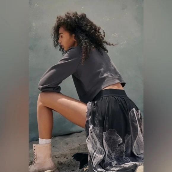 FP Movement x The Class Shanti Sweatshirt Size Medium - Picture 4 of 11